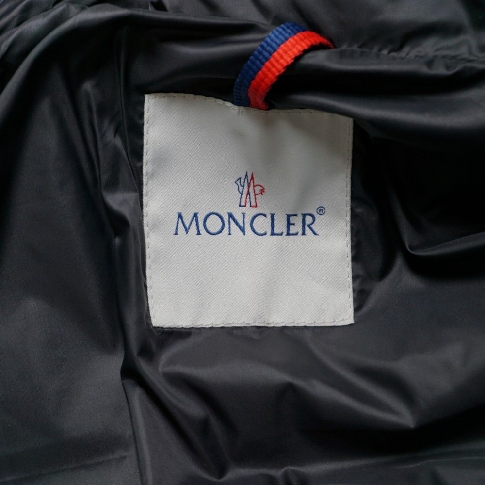 Moncler Matte Gray Goose Down Coyote Fur Size 3 L - Picture 5 of 8